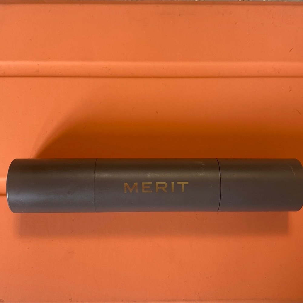 Merit - The Minimalist
PERFECTING COMPLEXION STICK